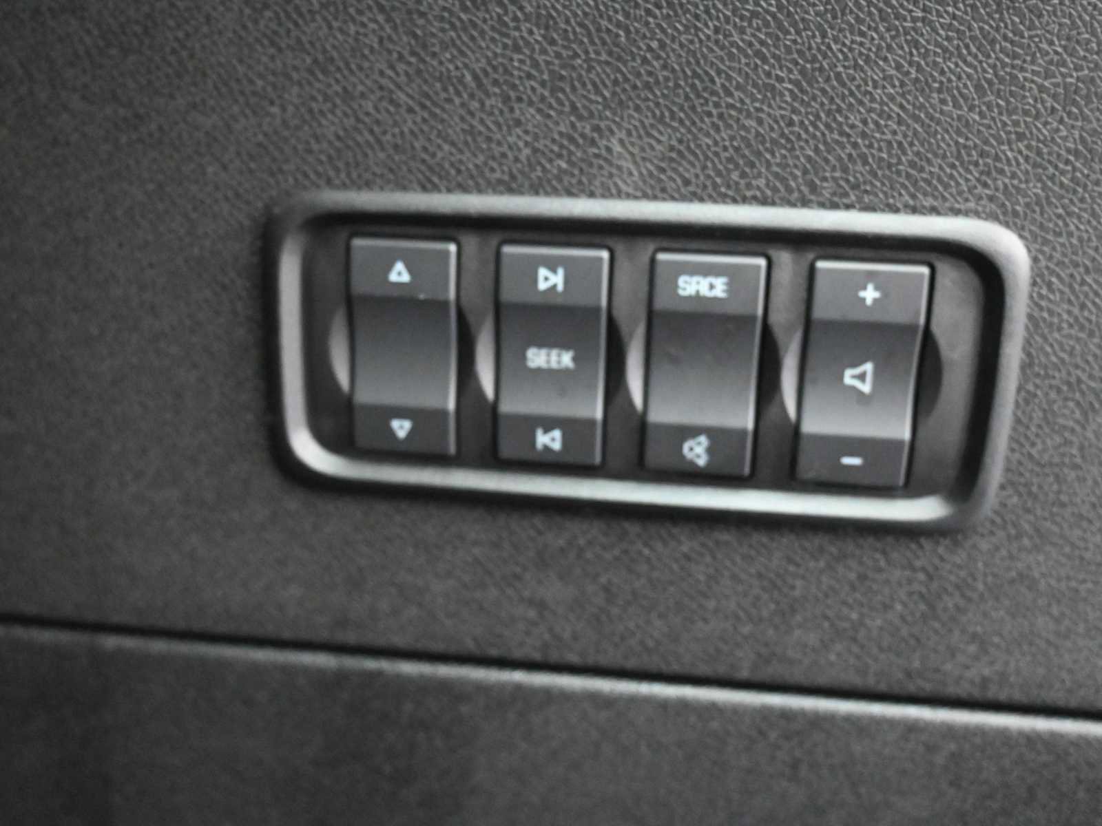 Used 2017 GMC Acadia Limited SLT image 25
