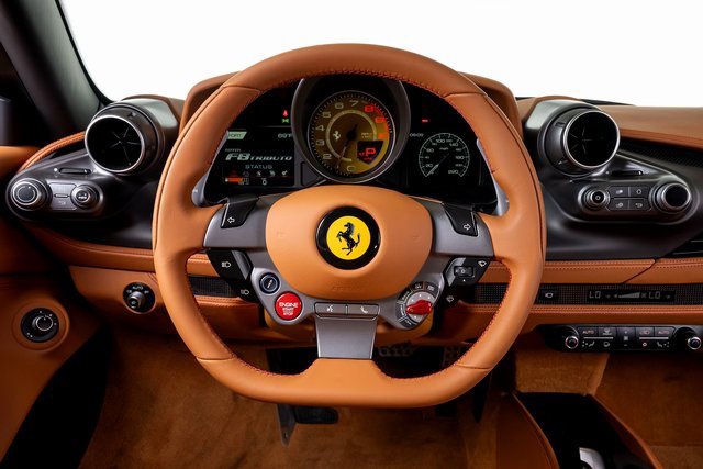 Used 2022 Ferrari F8 Tributo image 6