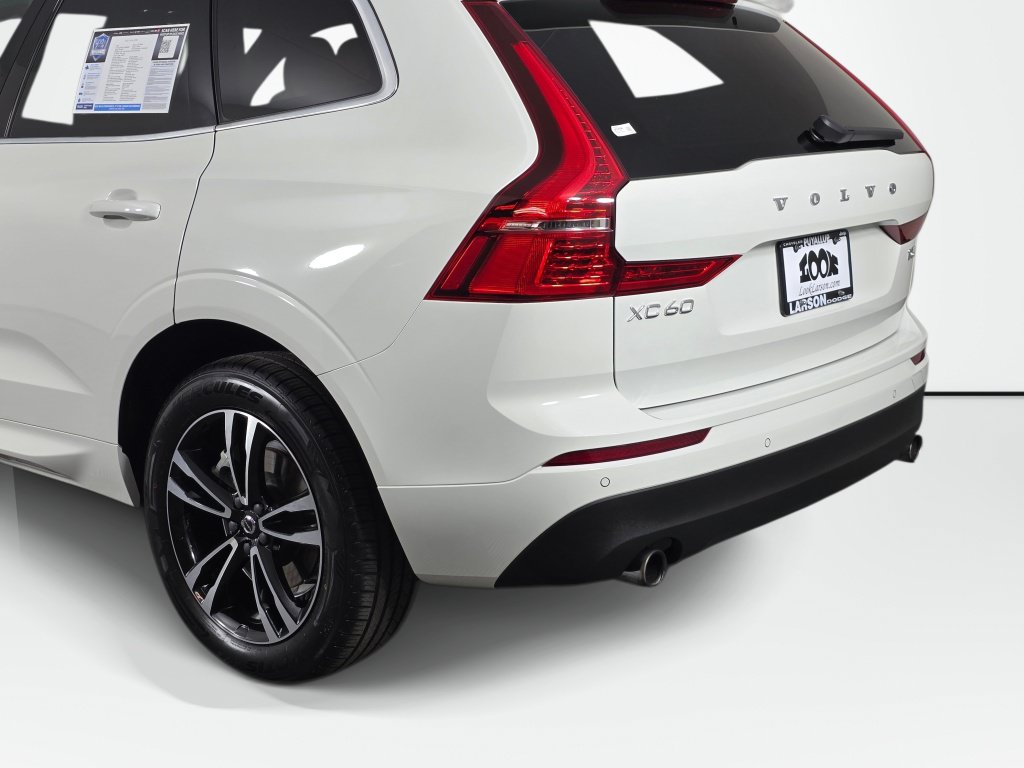 Used 2020 Volvo XC60 T6 Momentum AWD/4WD image 13