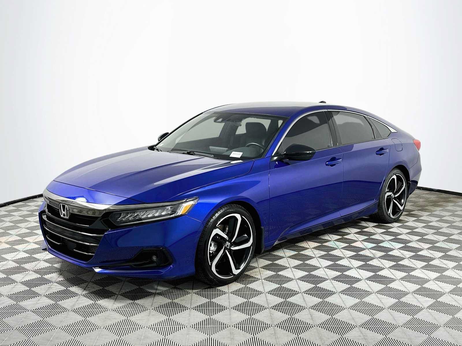 Used 2021 Honda Accord Sport image 3