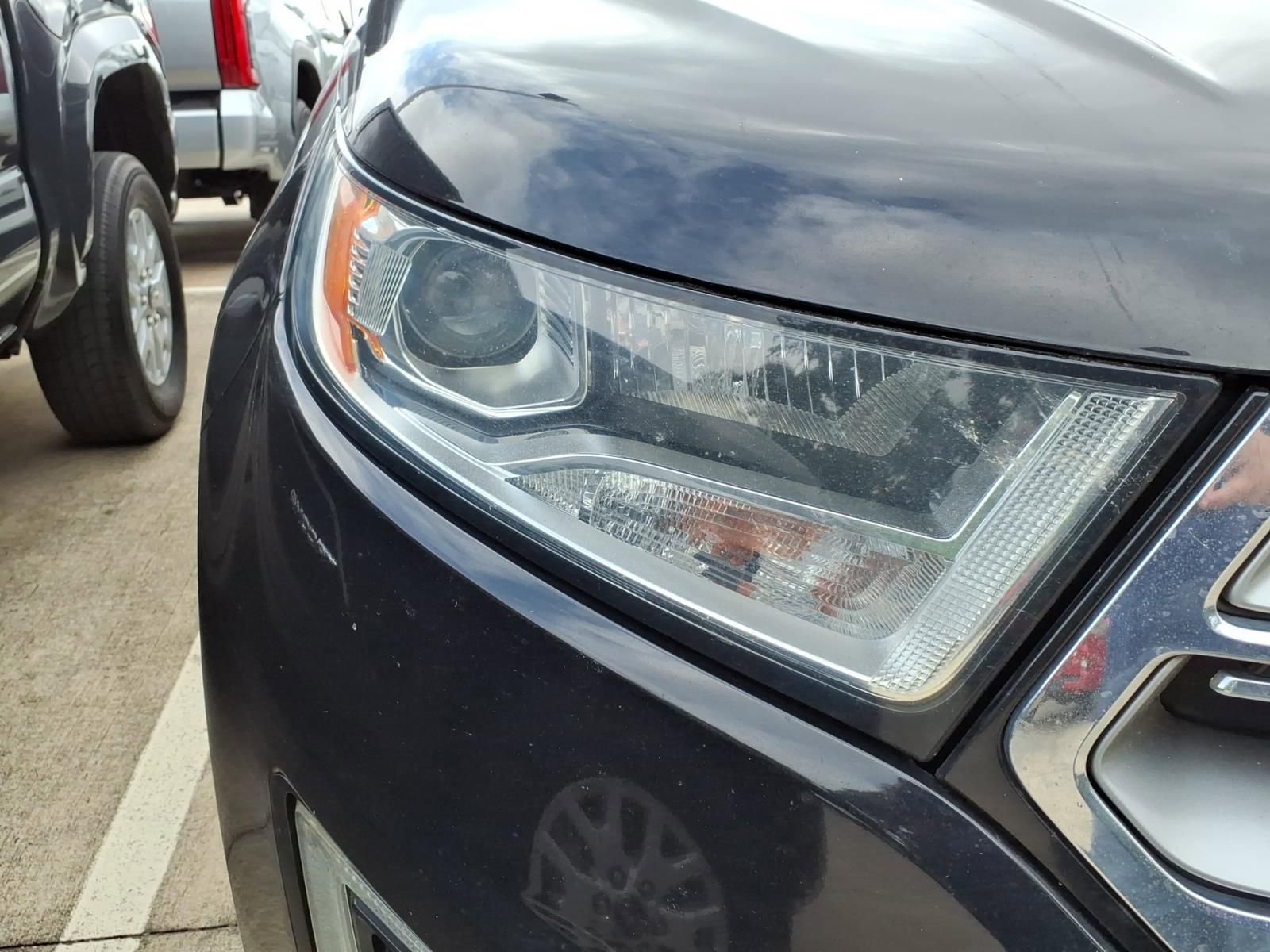 Used 2017 Ford Edge Titanium w/ Technology Package image 9