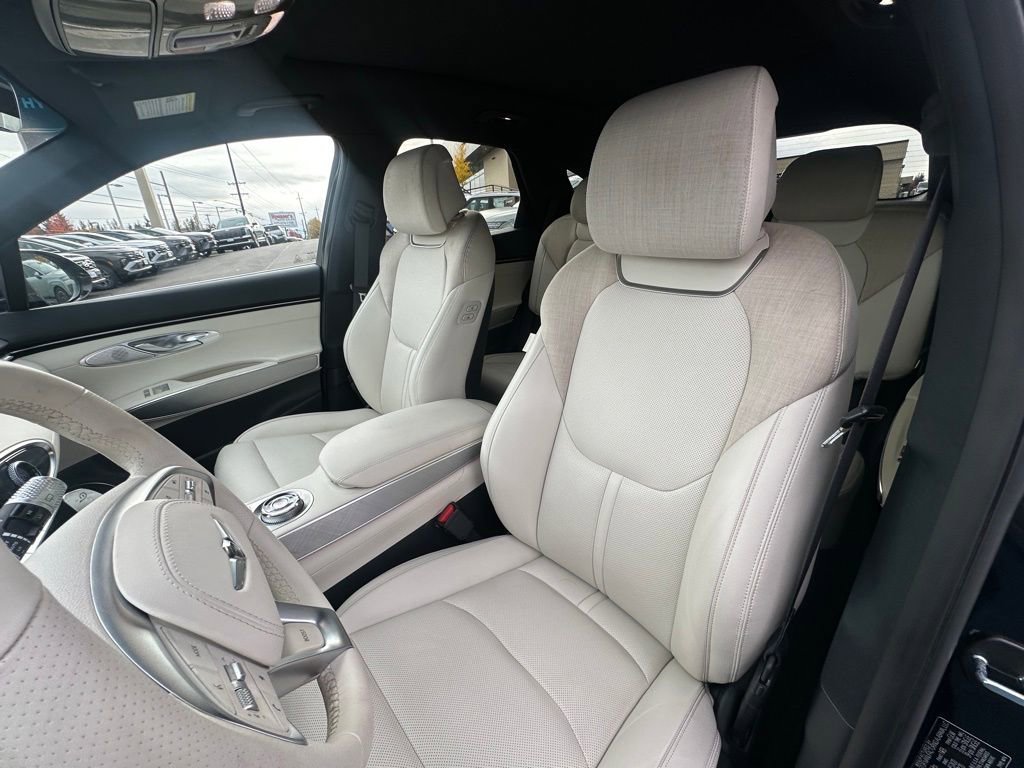 Used 2025 Genesis Electrified GV70 Advanced image 11