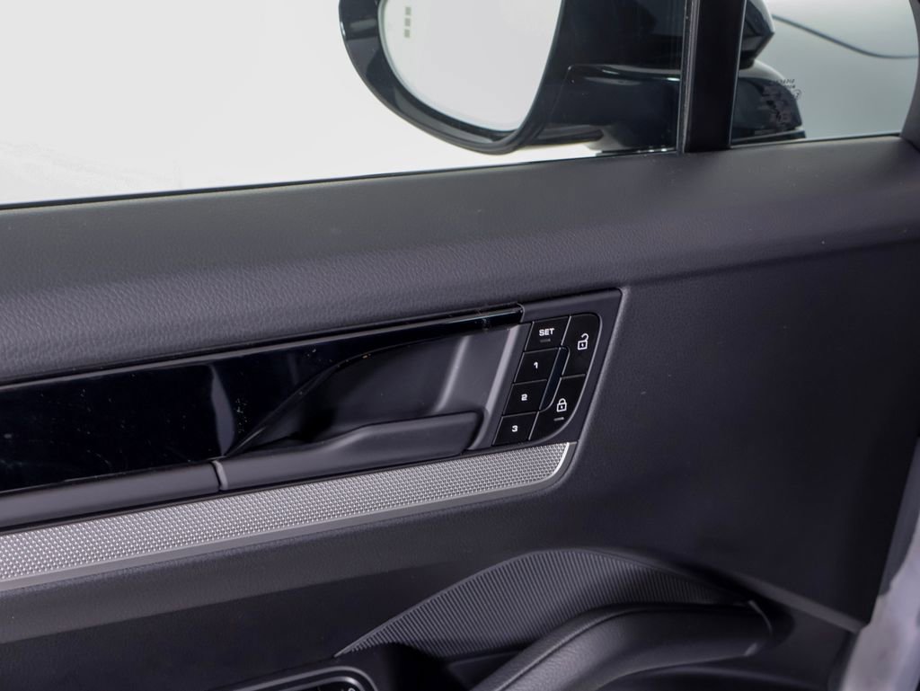 New 2026 Porsche Cayenne S image 26