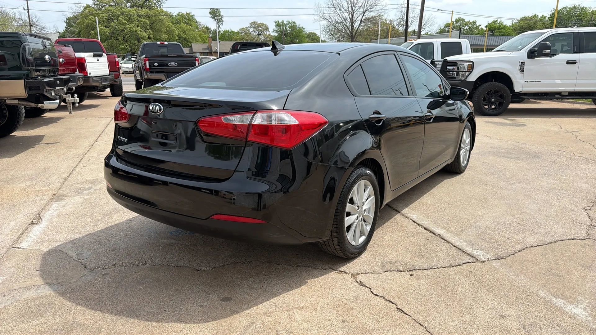Used 2014 Kia Forte LX w/ Popular Package image 3