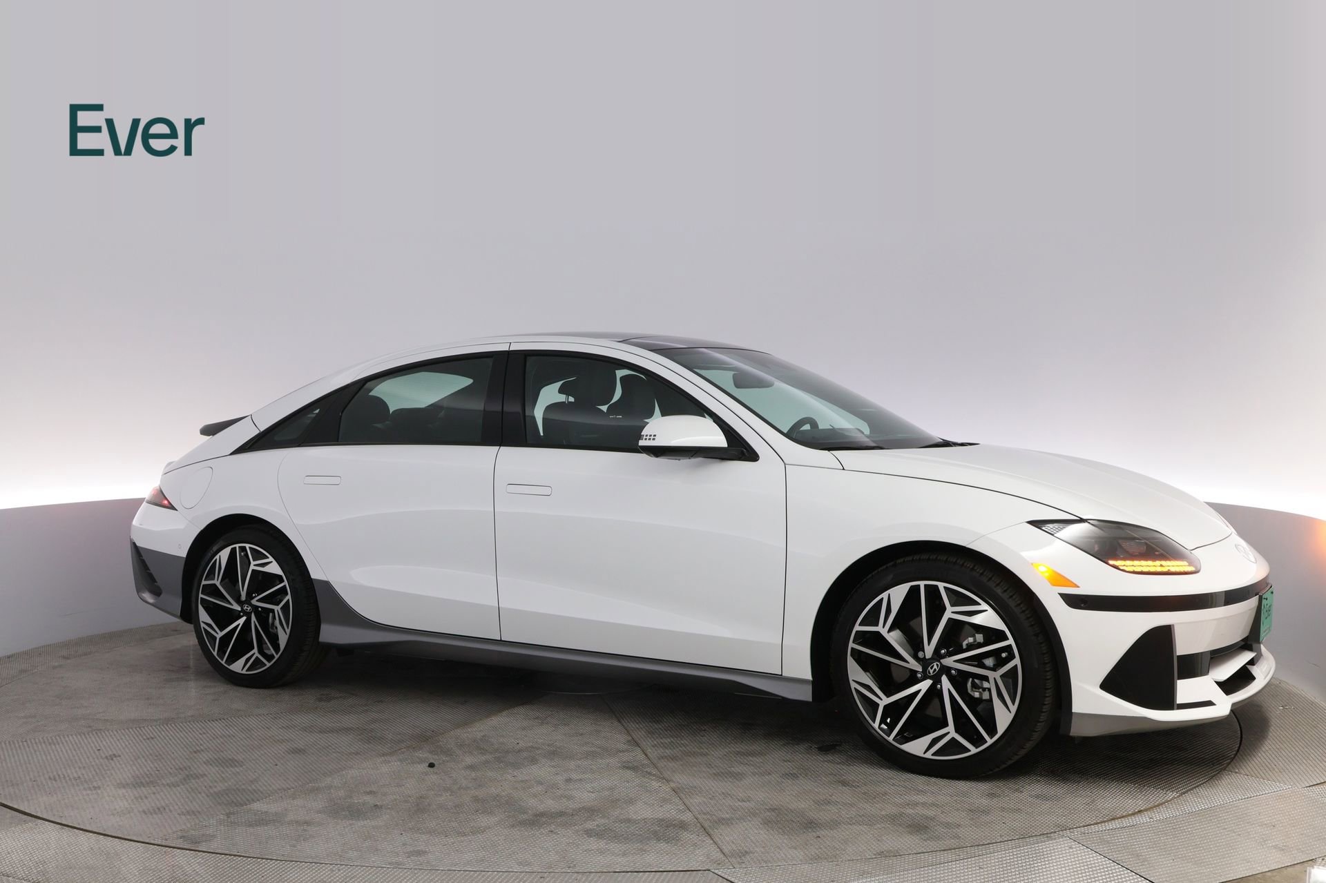 Used 2024 Hyundai Ioniq 6 Limited image 14