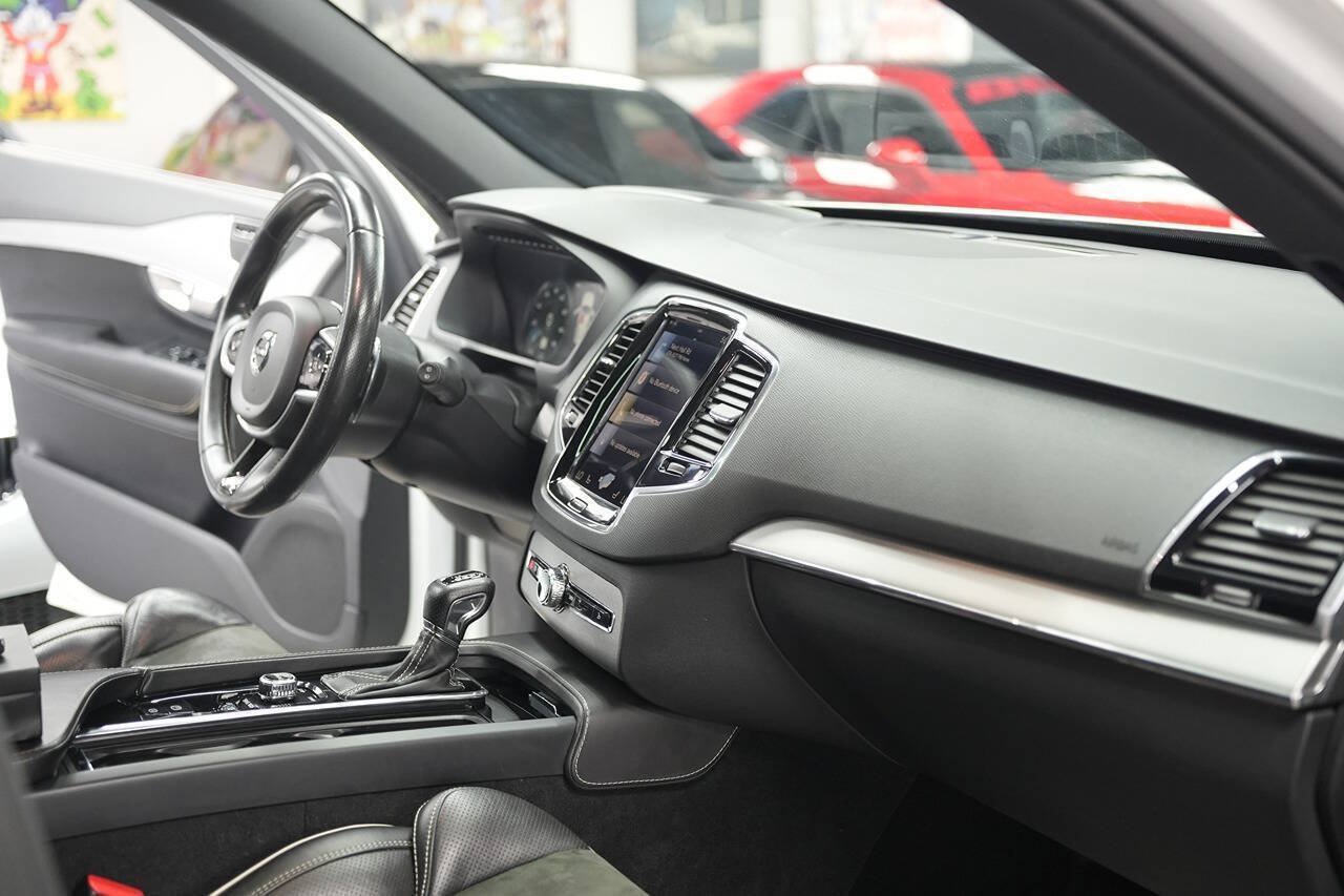 Used 2017 Volvo XC90 T6 R-Design w/ Vision Package AWD/4WD image 25