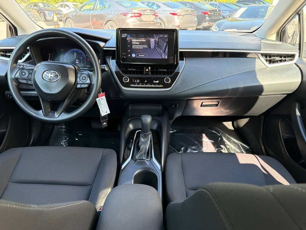 Used 2026 Toyota Corolla LE FWD image 13