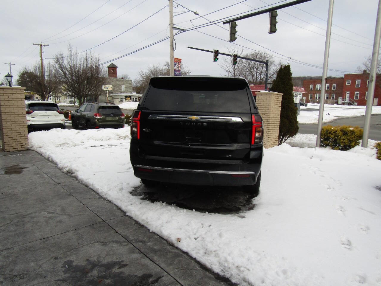 Used 2024 Chevrolet Tahoe LT image 4