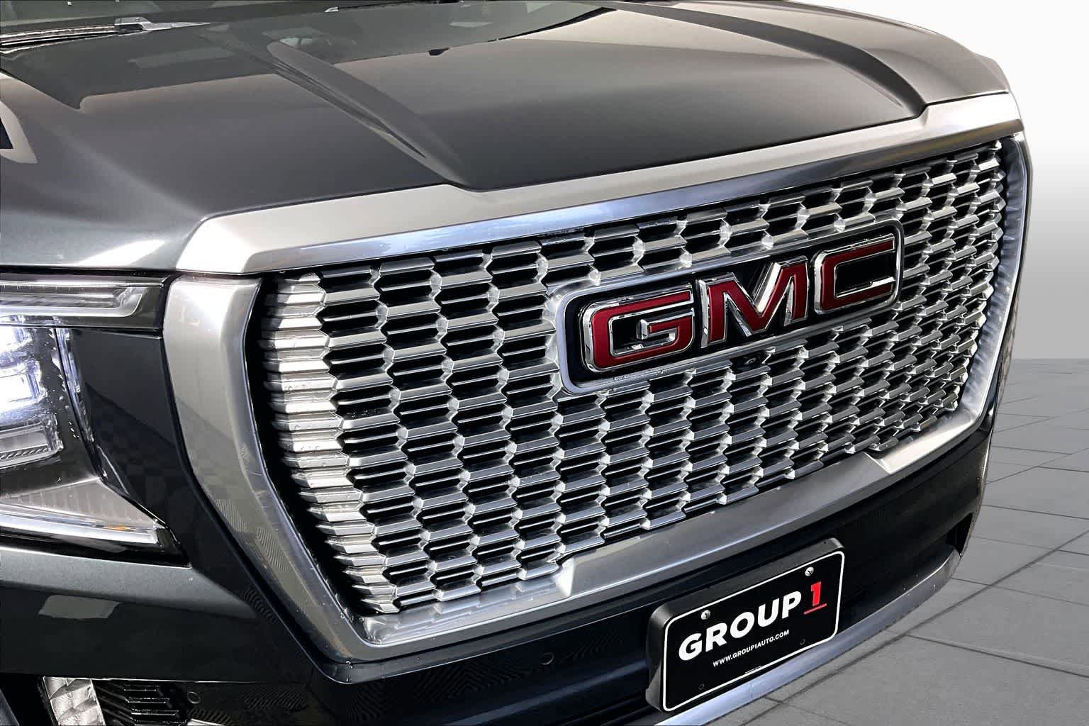 Used 2021 GMC Yukon Denali w/ Denali Premium Package AWD/4WD image 85