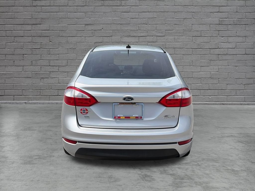 Used 2018 Ford Fiesta SE FWD image 5