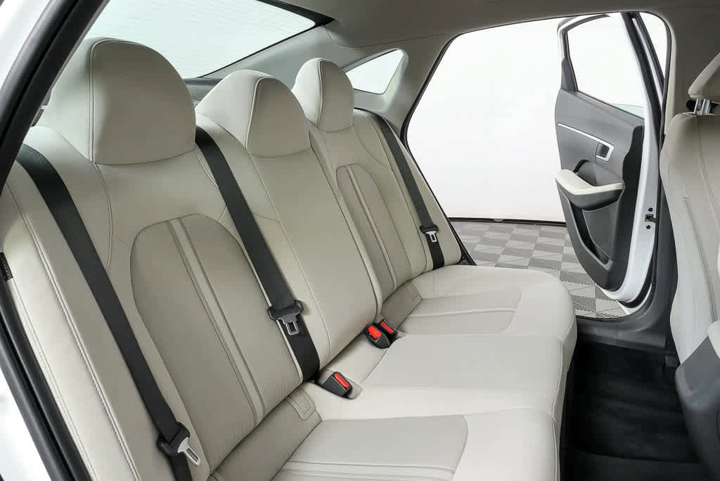 Used 2023 Hyundai Sonata SE FWD image 19