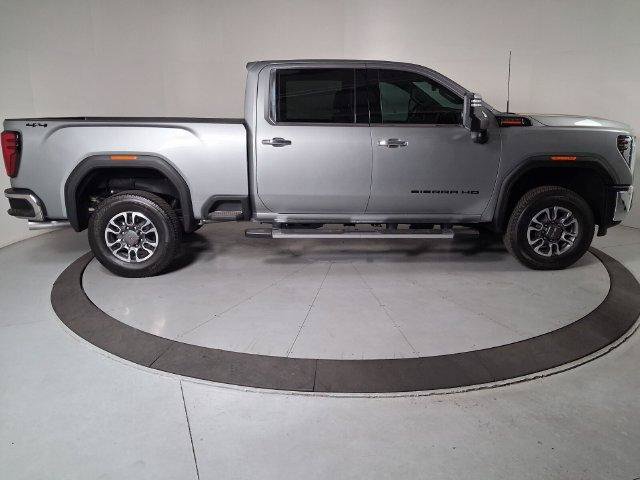 New 2026 GMC Sierra 3500 SLT w/ SLT Premium Package AWD/4WD image 3