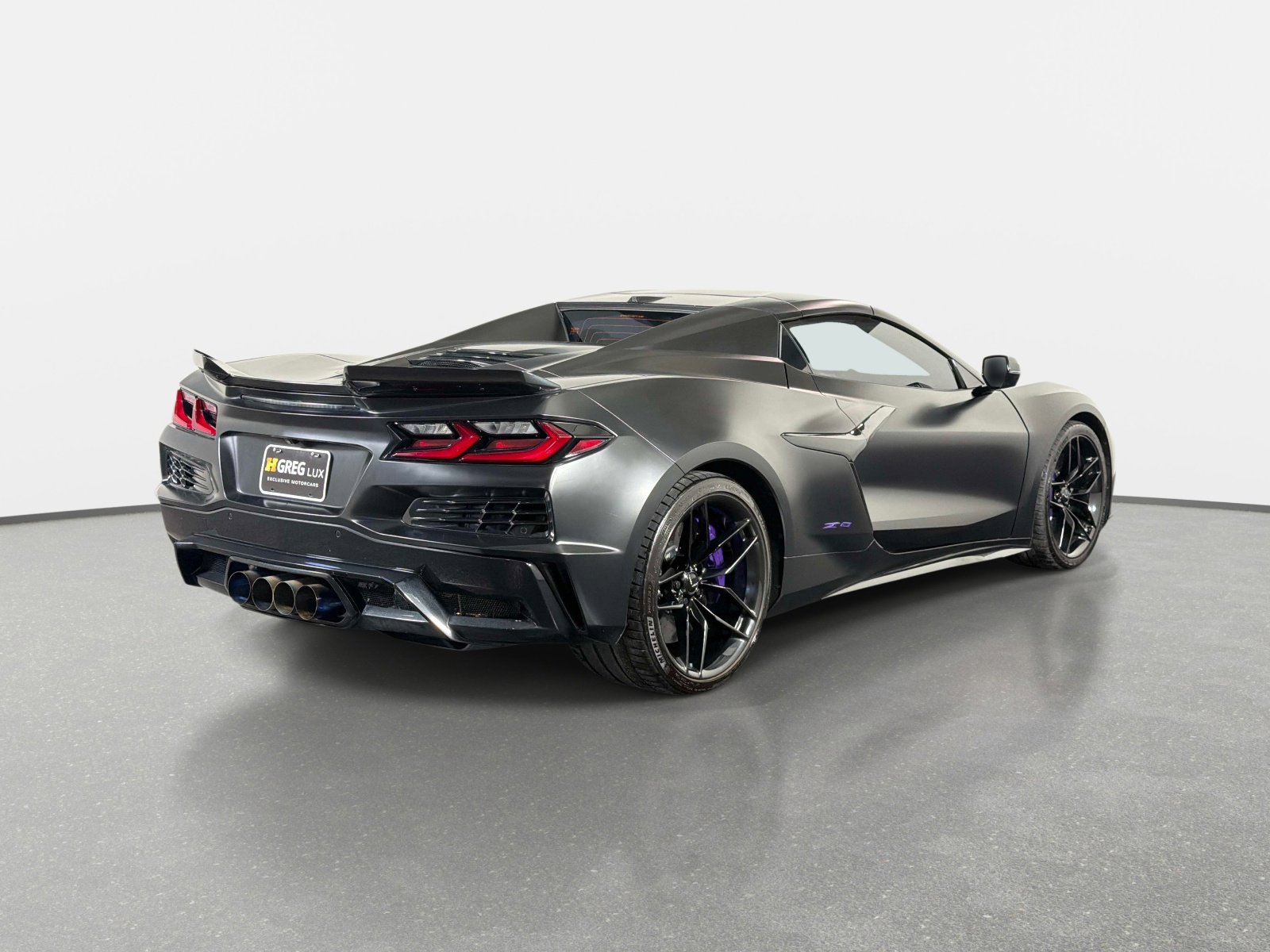 Used 2025 Chevrolet Corvette Z06 RWD image 3
