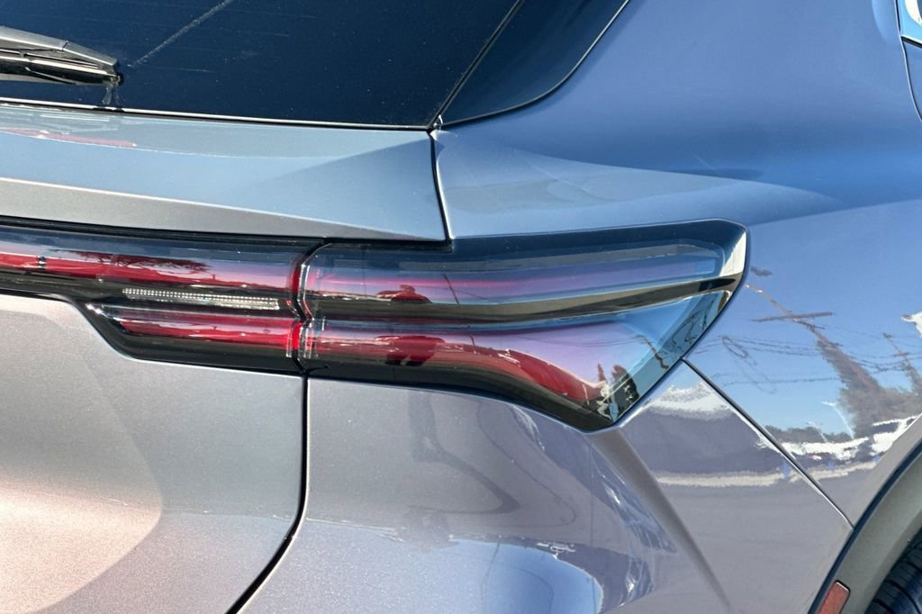 New 2026 Chevrolet Equinox EV LT FWD image 34