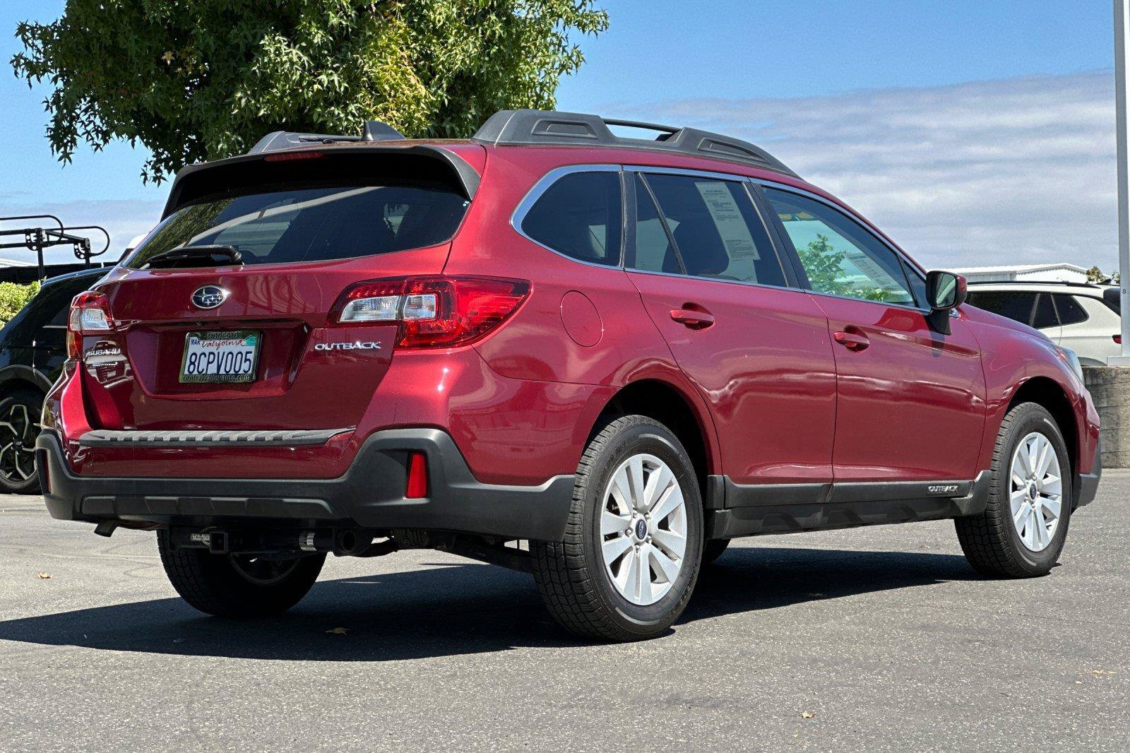 Used 2018 Subaru Outback 2.5i Premium AWD/4WD image 3