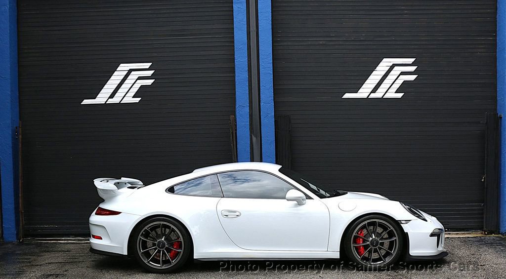 Used 2015 Porsche 911 GT3 RWD image 1