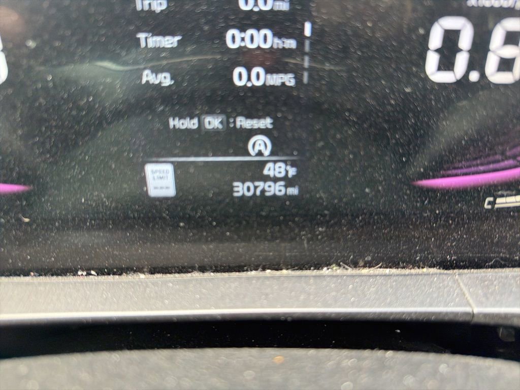 Used 2024 Kia Telluride LX image 10