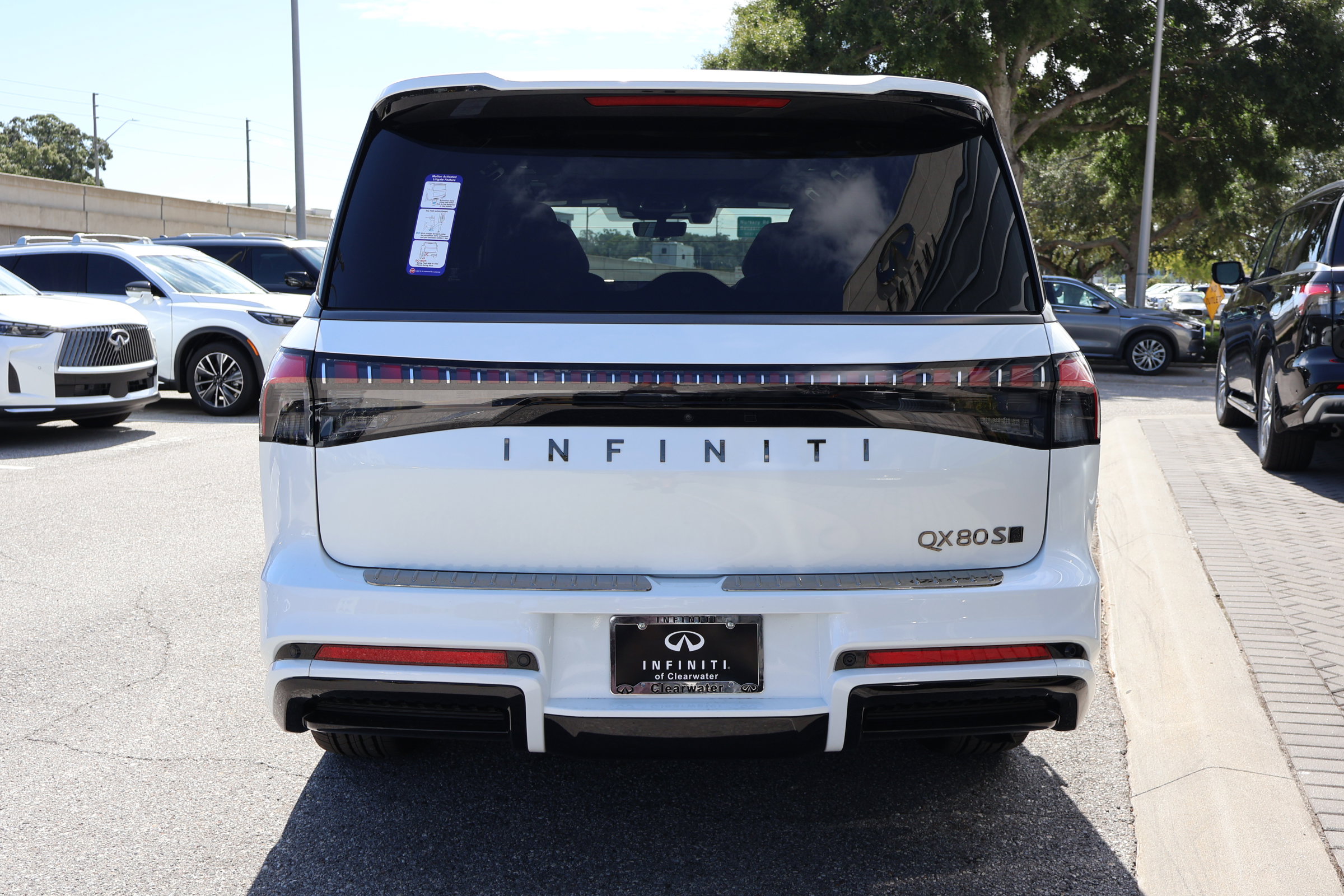 New 2026 INFINITI QX80 4WD image 4