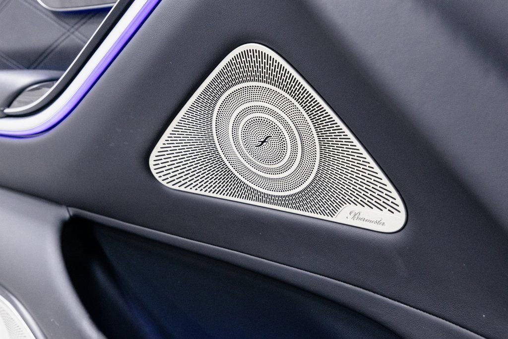 Used 2023 Mercedes-Benz Maybach S 680 4MATIC w/ Manufaktur Leather Package image 7