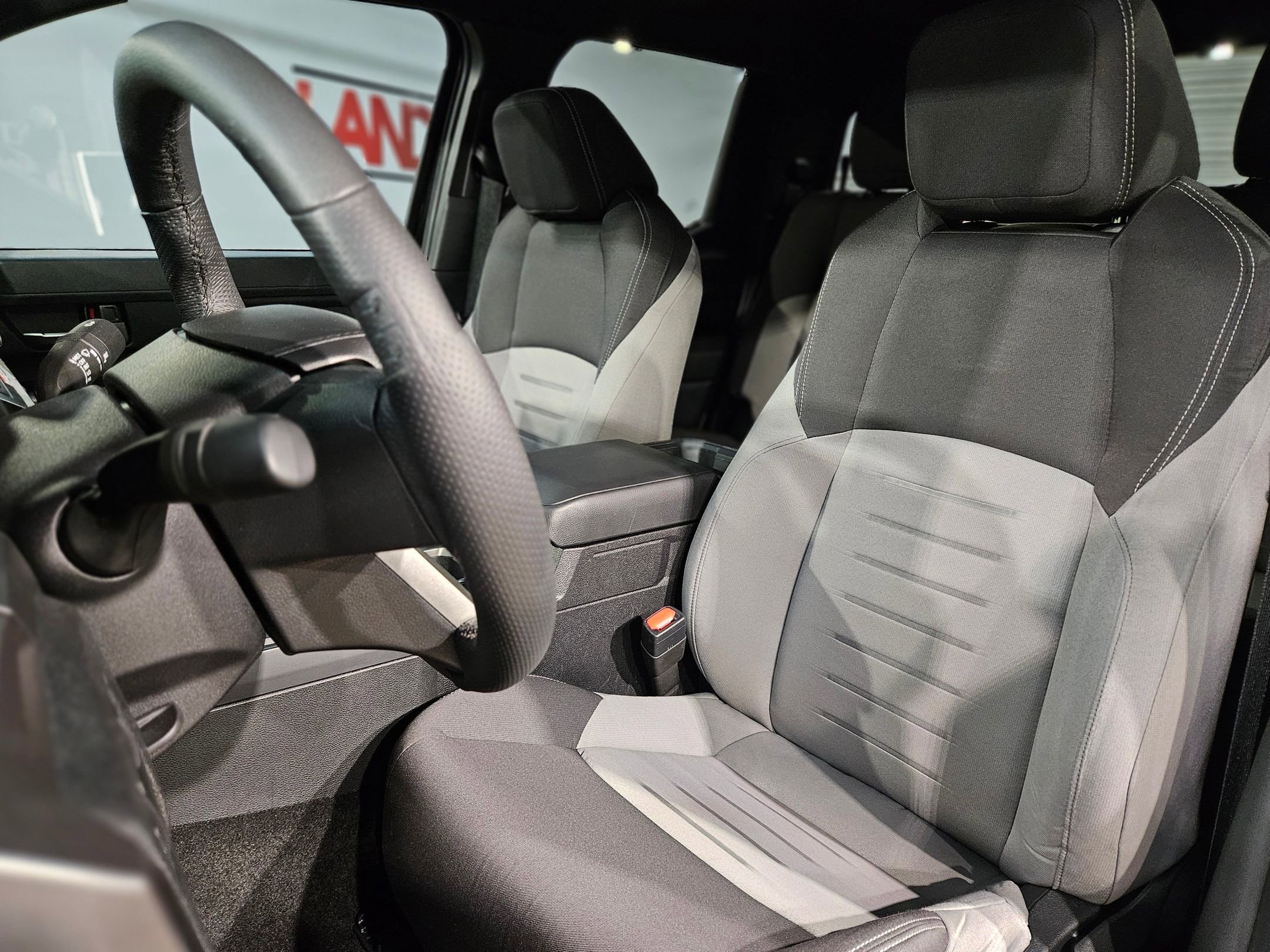 Used 2025 Toyota Tacoma TRD Sport image 24