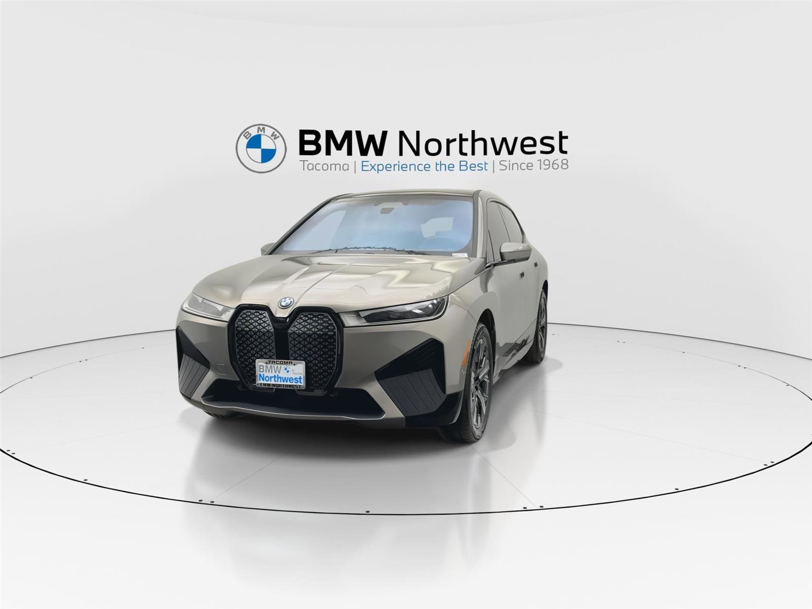 Certified 2024 BMW iX xDrive50 w/ Premium Package AWD/4WD image 8
