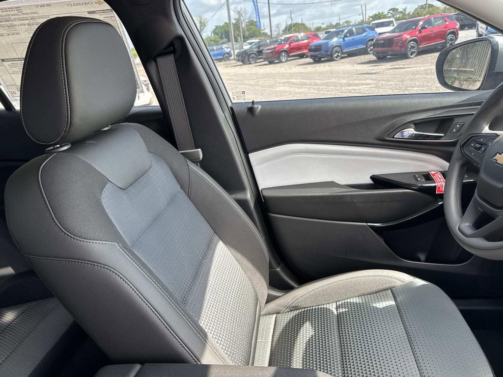 New 2026 Chevrolet Trax LT image 10