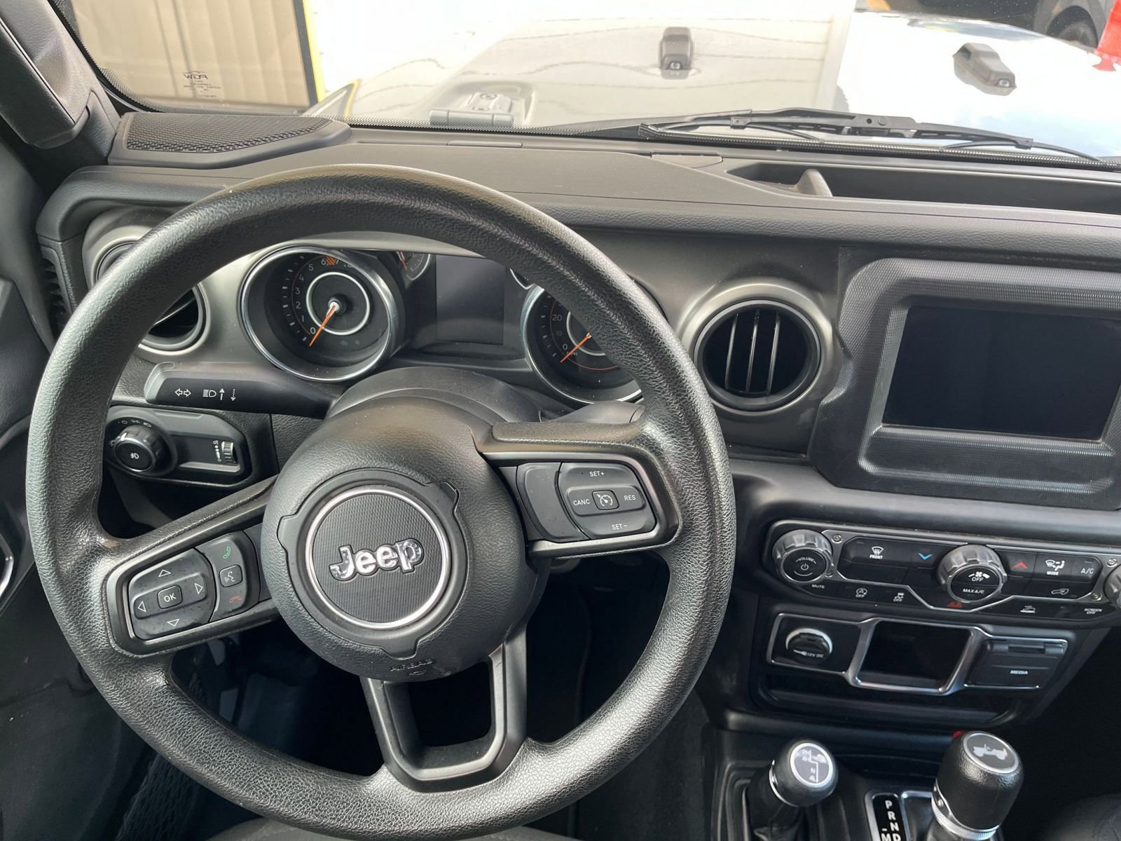 Used 2023 Jeep Wrangler Sport image 33