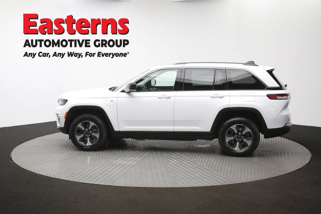 Used 2022 Jeep Grand Cherokee Limited 4xe w/ Luxury Tech Group II AWD/4WD image 65