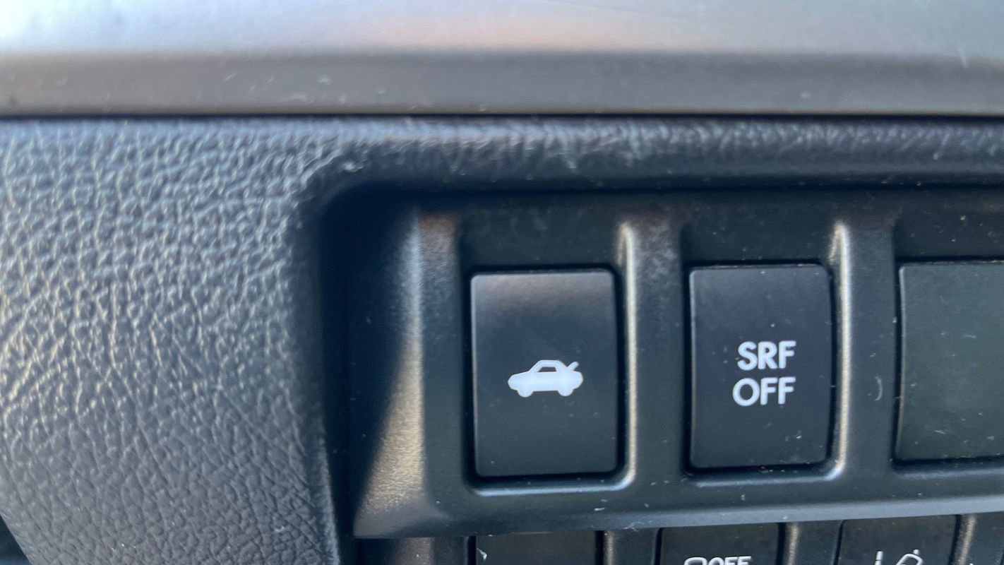 Used 2016 Subaru Legacy 3.6R Limited image 27