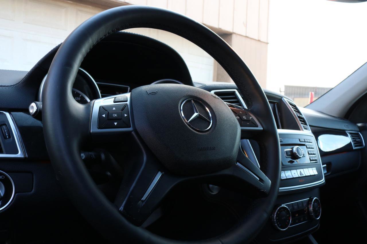 Used 2015 Mercedes-Benz ML 400 4MATIC image 24