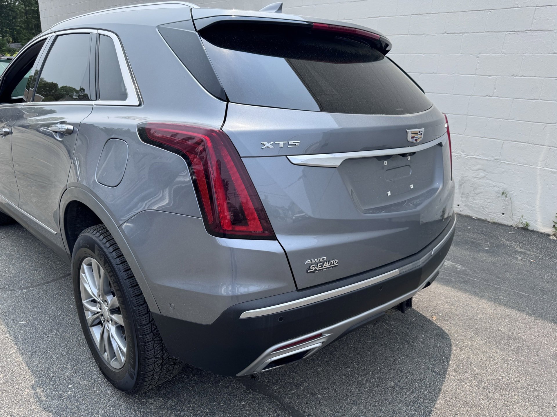 Used 2021 Cadillac XT5 Premium Luxury image 7
