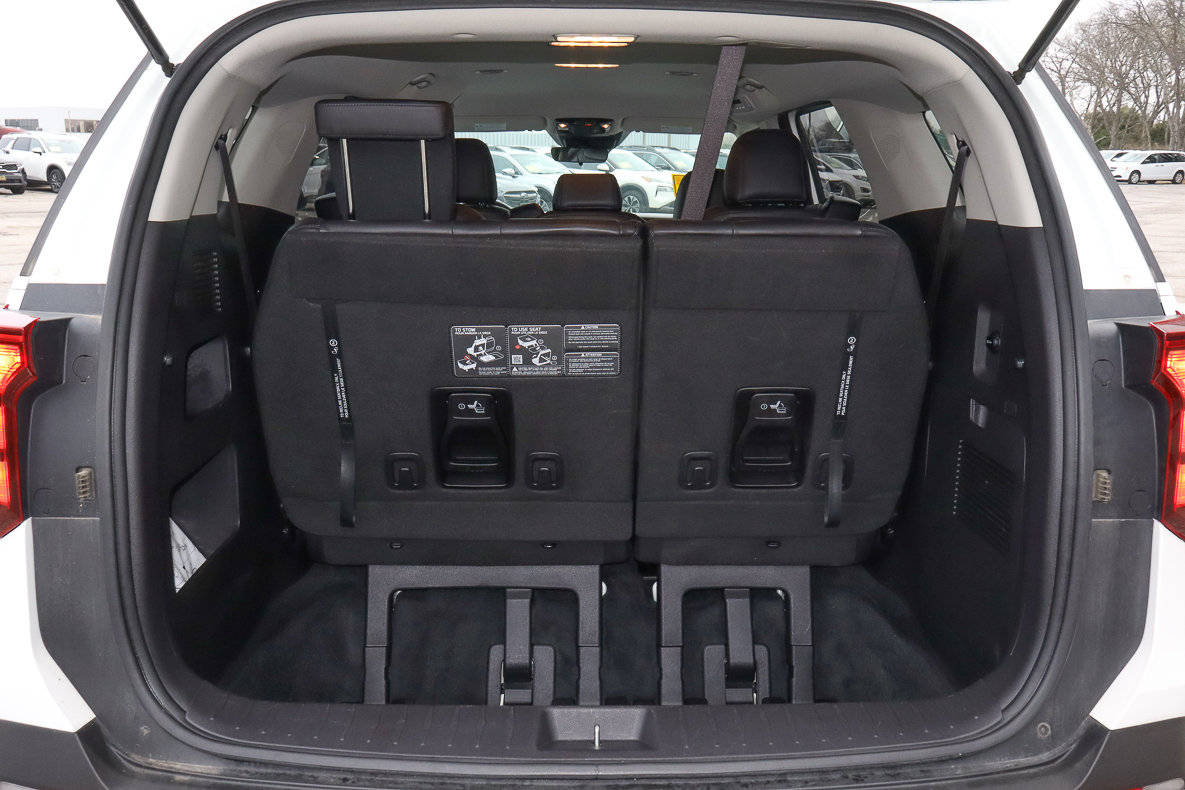 Used 2025 Kia Carnival image 20