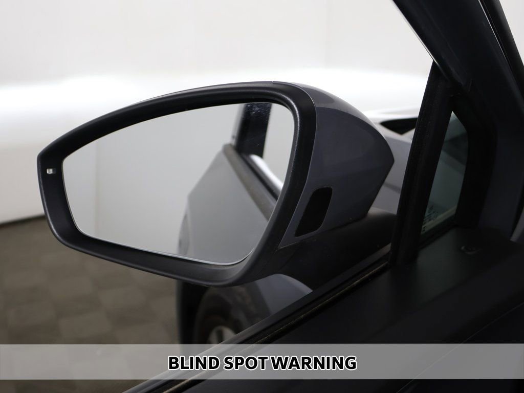 Used 2023 Volkswagen ID.4 Pro image 6