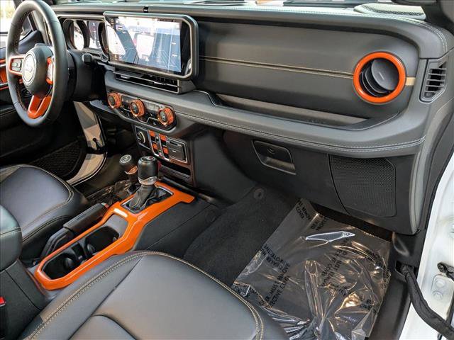 Used 2024 Jeep Wrangler Sahara w/ Technology Group image 20