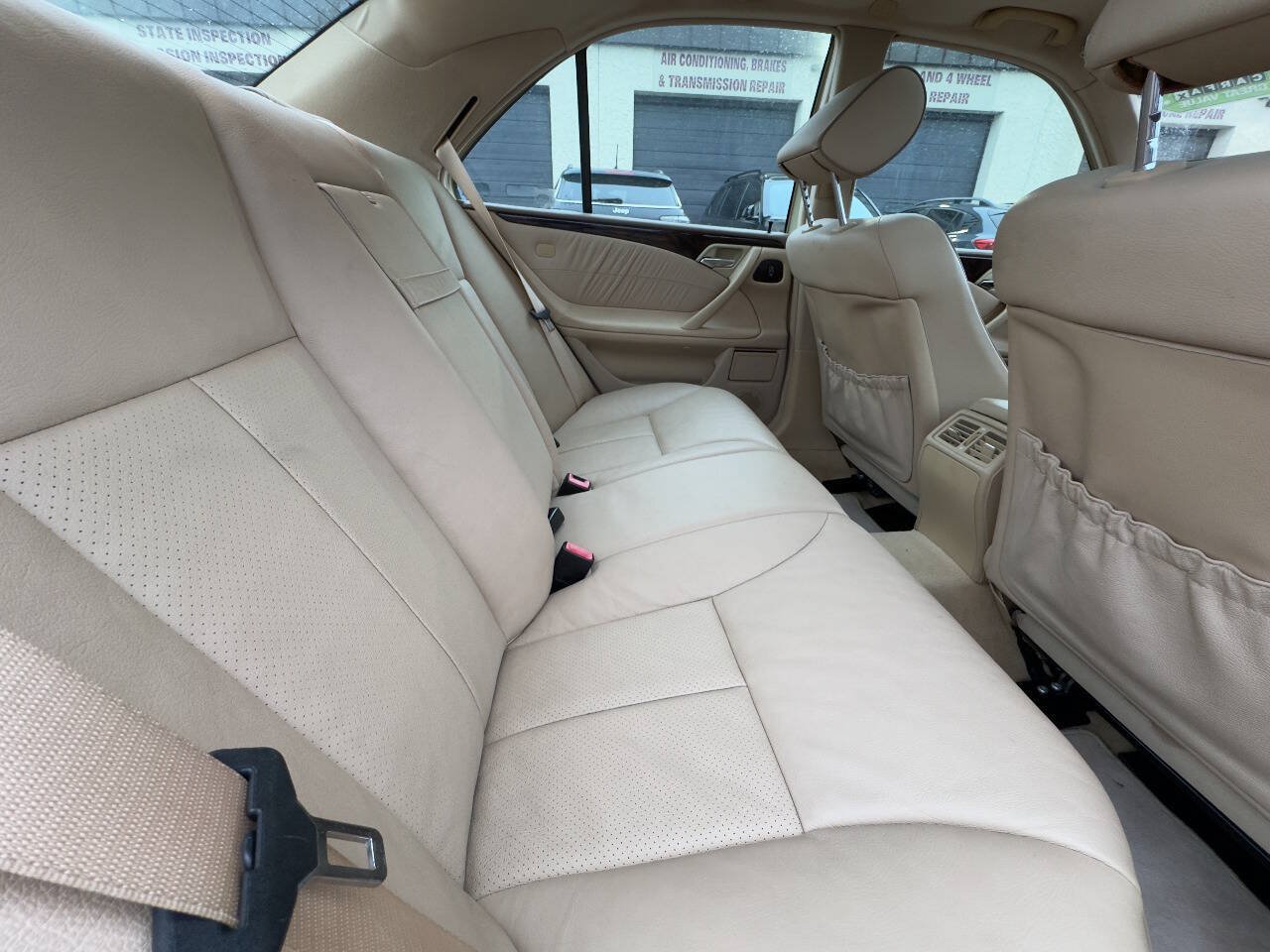 Used 2001 Mercedes-Benz E 320 Sedan image 12