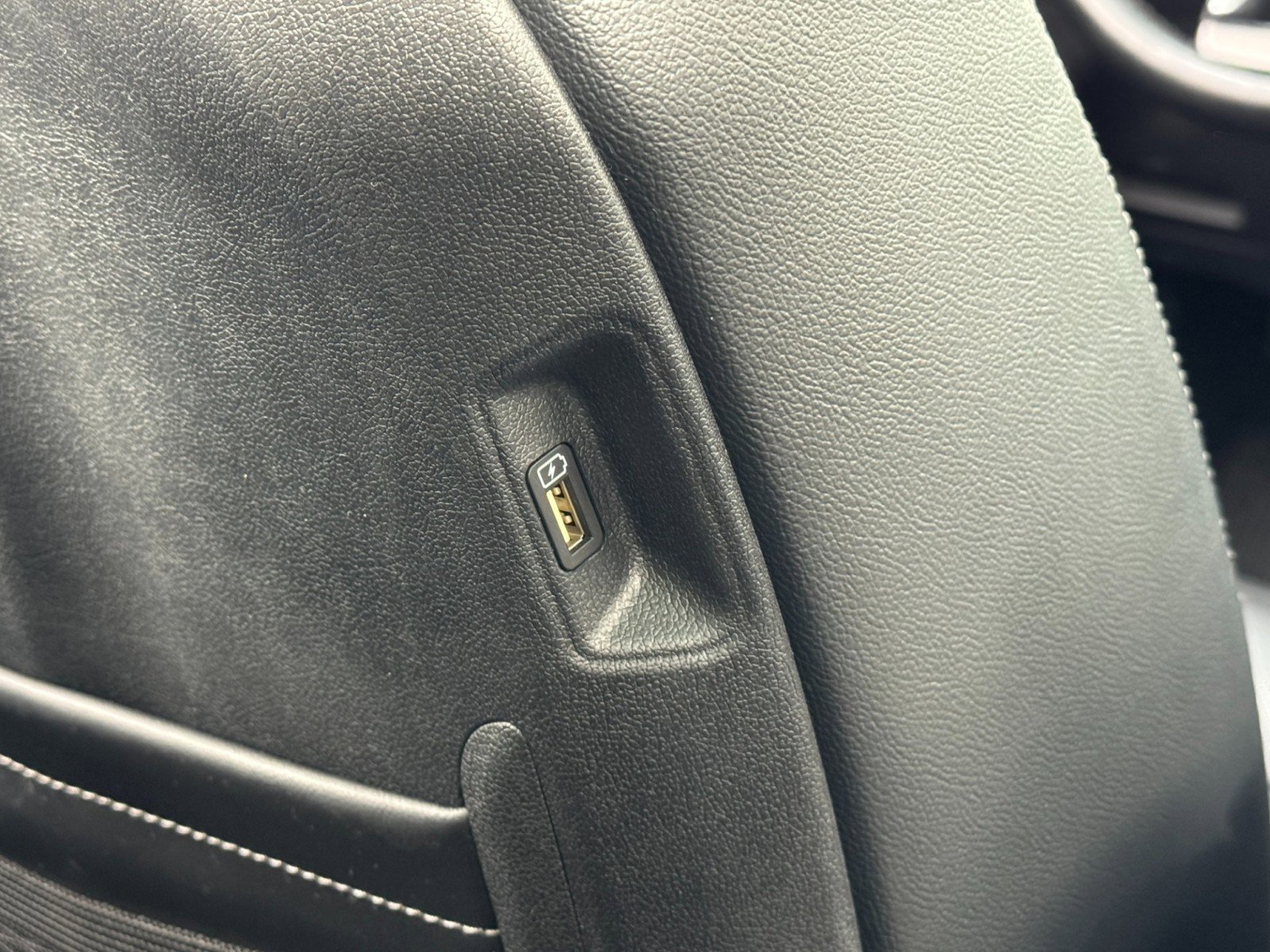 Used 2021 Kia Sorento SX image 32