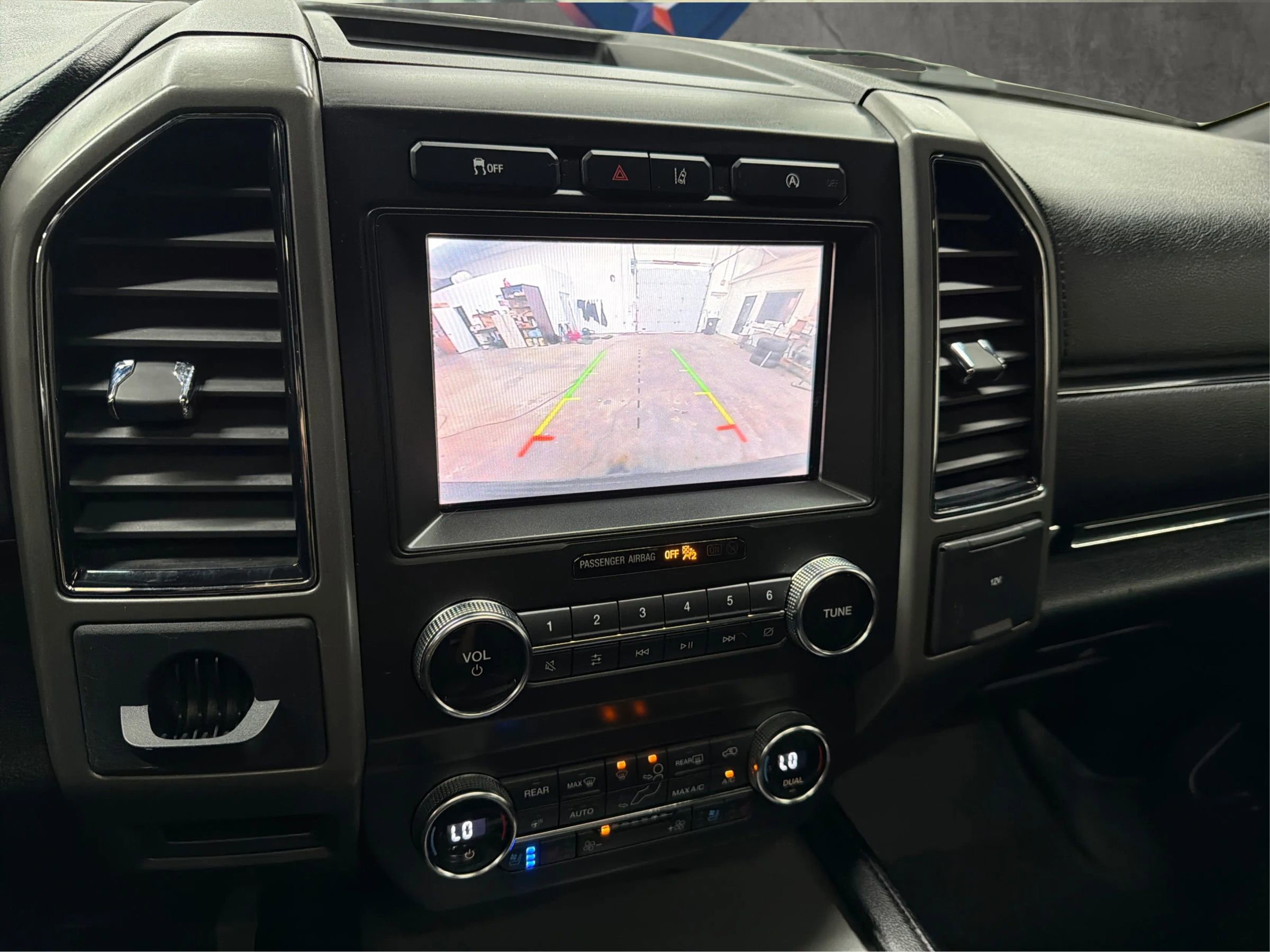 Used 2020 Ford Expedition Max XLT w/ Equipment Group 202A image 23