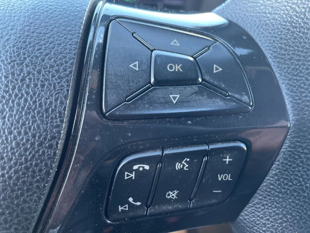 Used 2019 Ford Explorer XLT w/ Equipment Group 202A AWD/4WD image 17