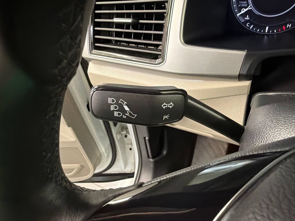 Used 2019 Volkswagen Atlas SEL Premium AWD/4WD image 19