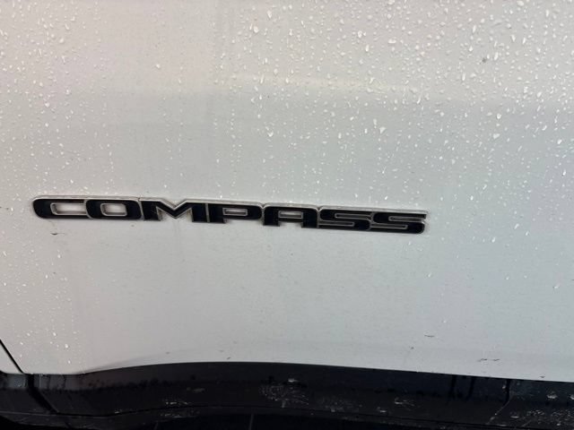 Used 2025 Jeep Compass Latitude AWD/4WD image 26