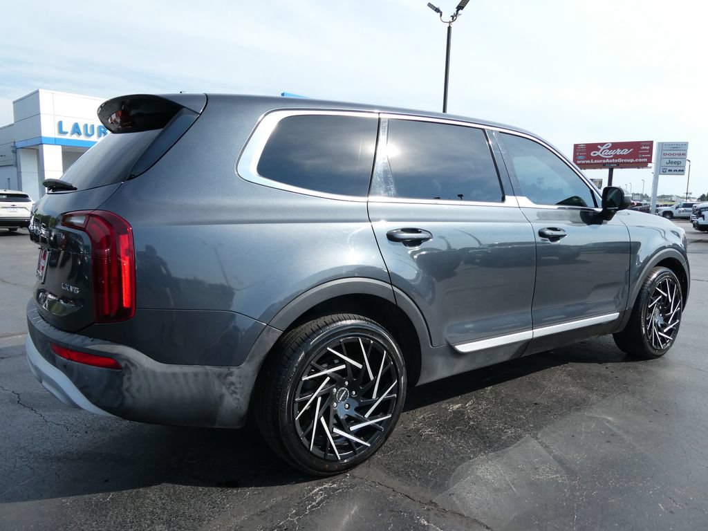 Used 2020 Kia Telluride LX AWD/4WD image 5