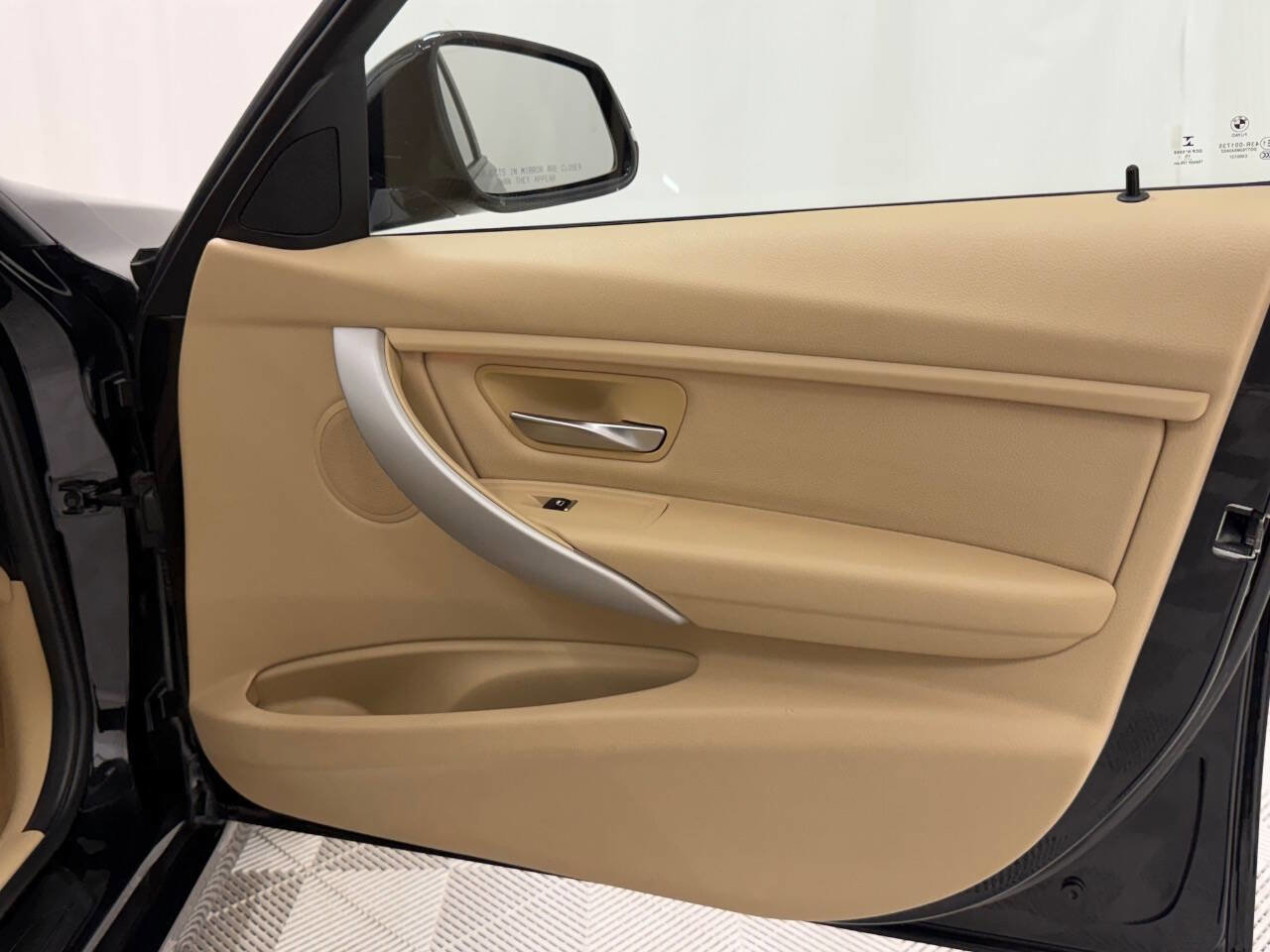 Used 2016 BMW 320i Sedan image 34