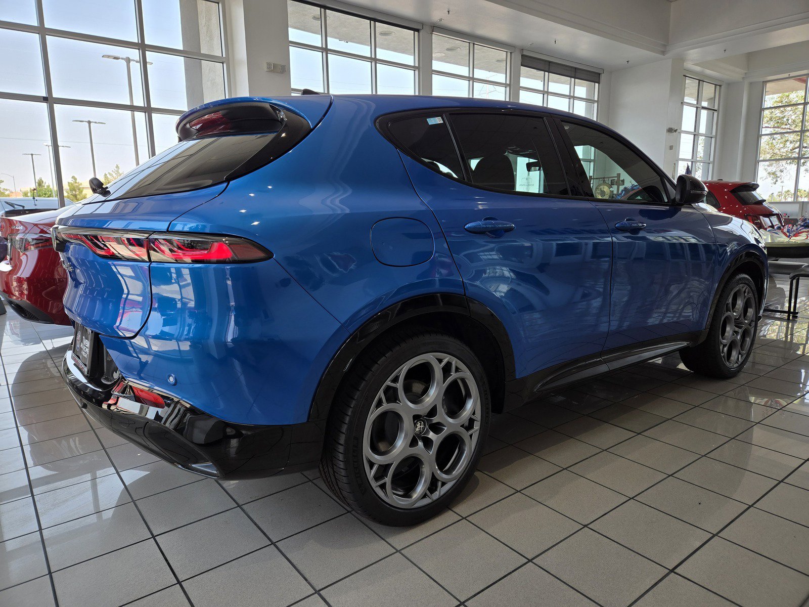 New 2025 Alfa Romeo Tonale w/ Premium Package image 3