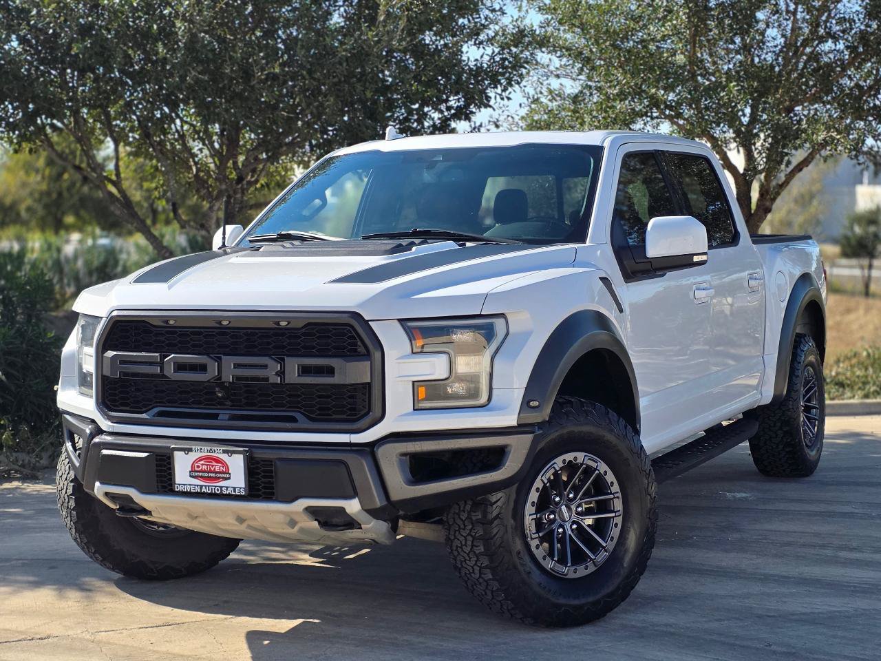 Used 2020 Ford F150 Raptor w/ Equipment Group 802A Luxury AWD/4WD image 1