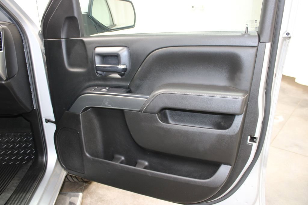 Used 2018 Chevrolet Silverado 1500 LT AWD/4WD image 31
