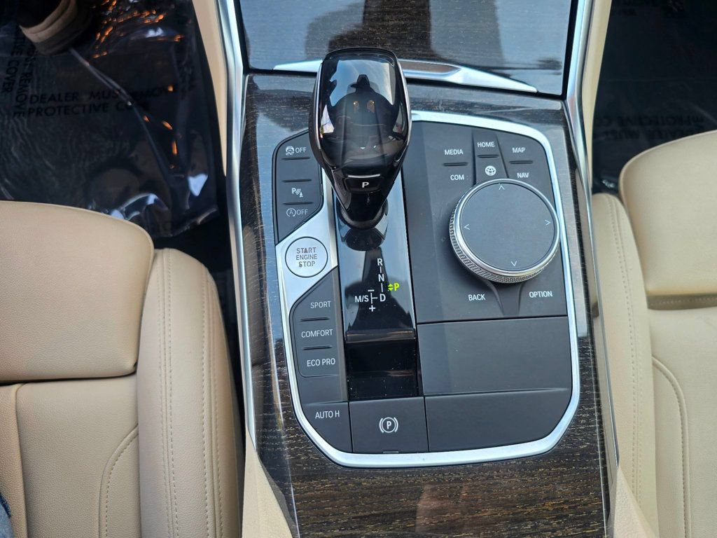Used 2021 BMW 330i Sedan w/ Convenience Package RWD image 24