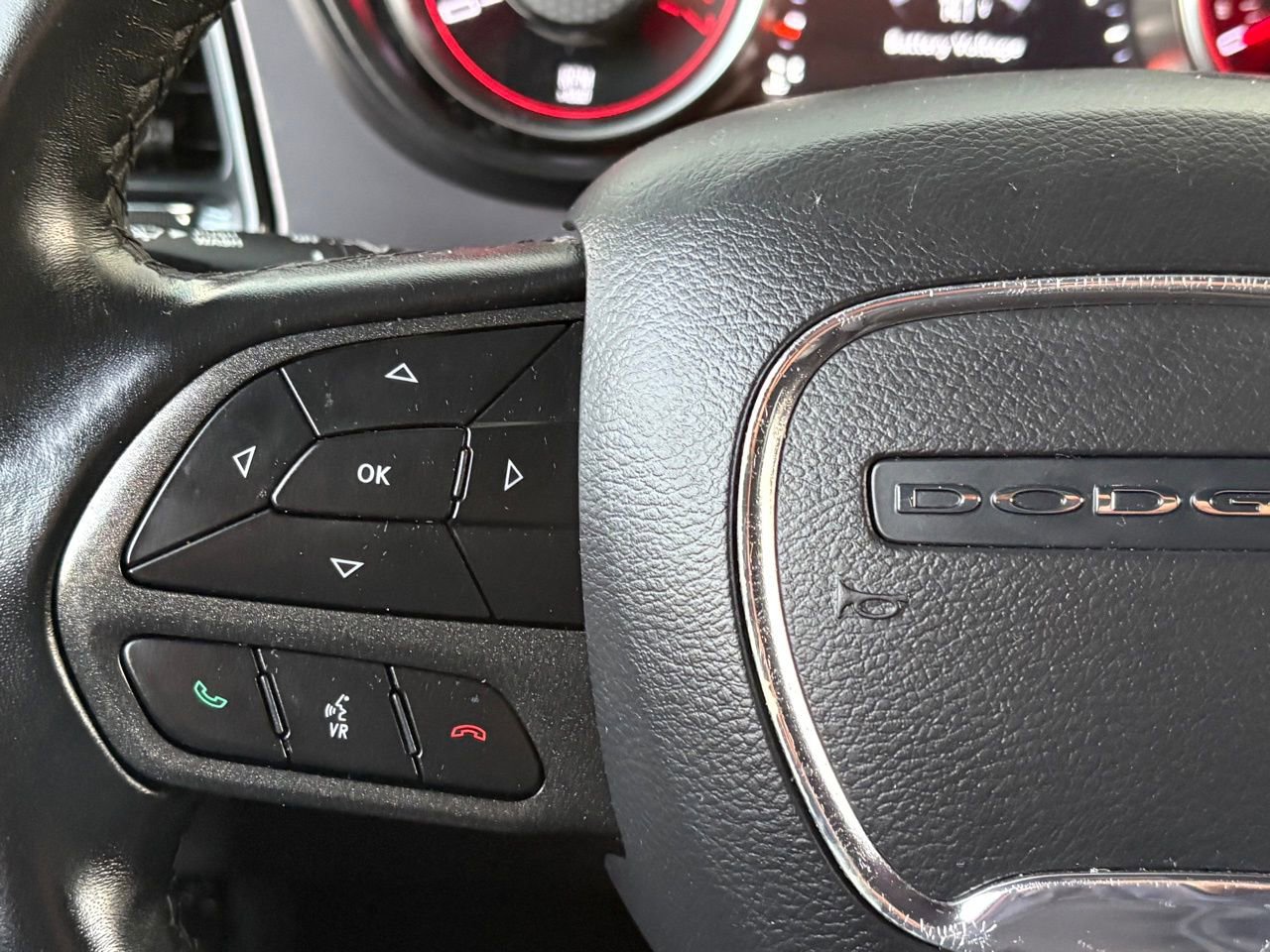 Used 2023 Dodge Challenger SXT image 15