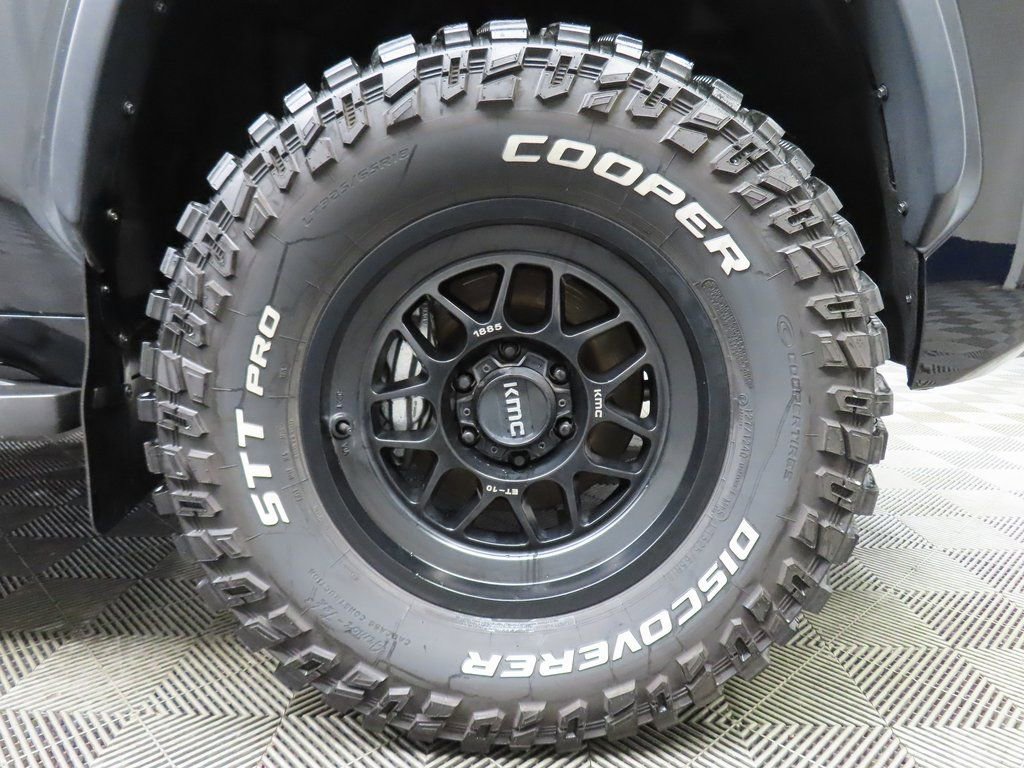 Used 2025 Toyota Sequoia SR5 image 8