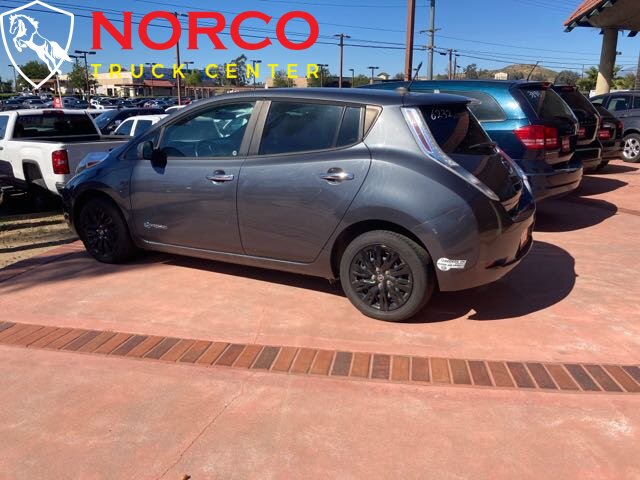 Used 2013 Nissan Leaf S w/ Charger Pkg FWD image 6