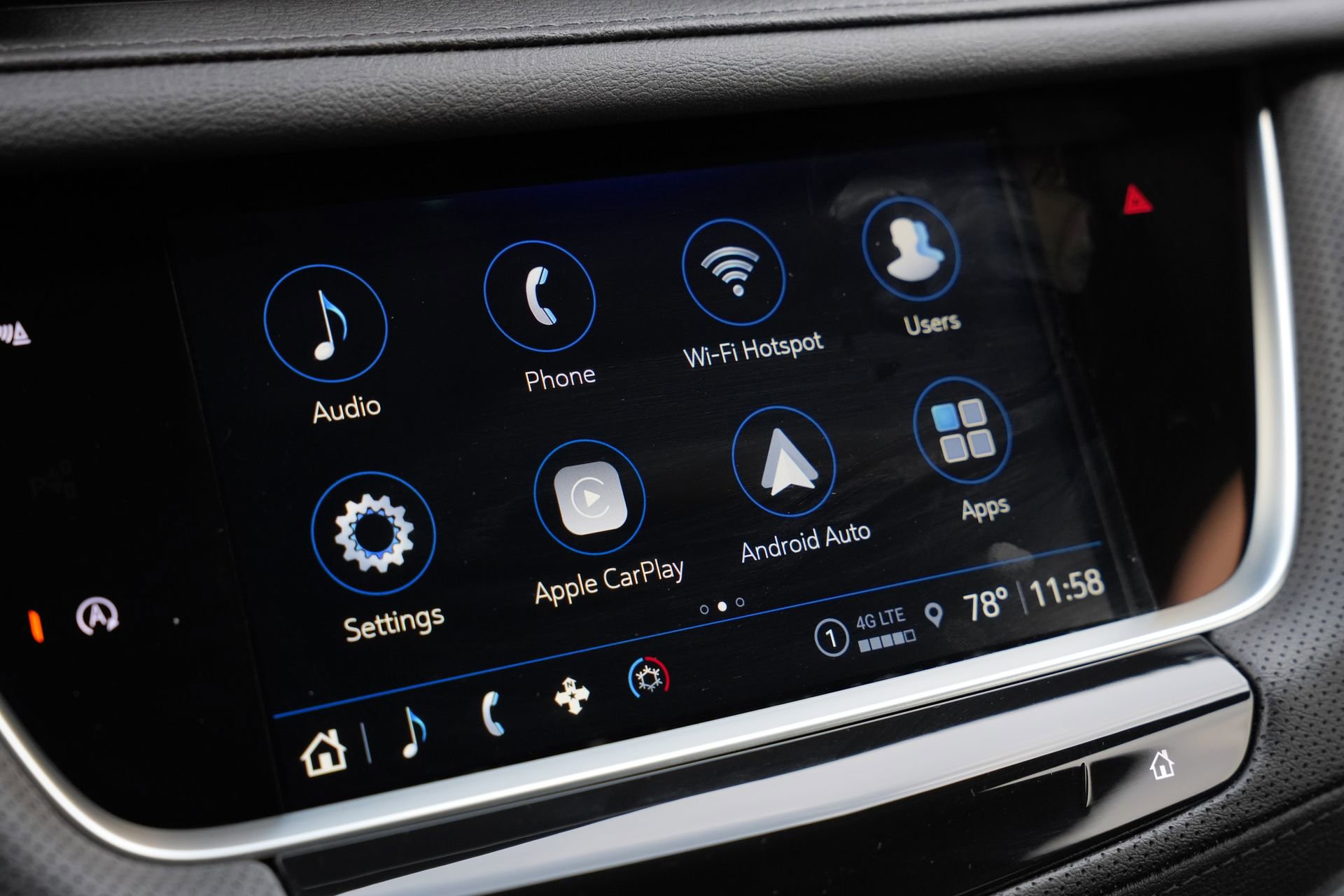 New 2026 Cadillac XT5 Luxury w/ LPO, Floor Liner Package image 12